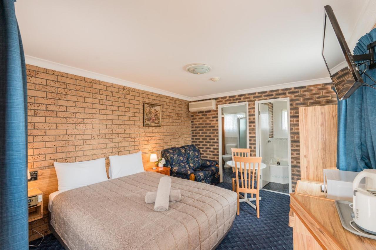 Settlers Motor Inn Tenterfield Extérieur photo