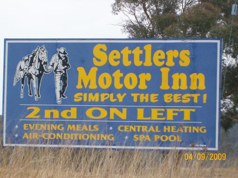 Settlers Motor Inn Tenterfield Extérieur photo