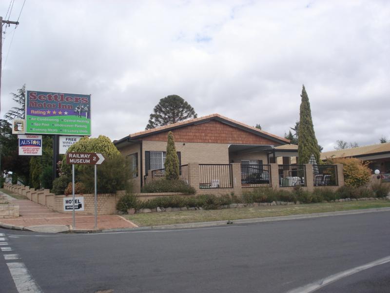 Settlers Motor Inn Tenterfield Extérieur photo